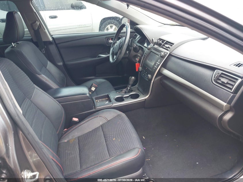 2015 TOYOTA CAMRY auction photo 5