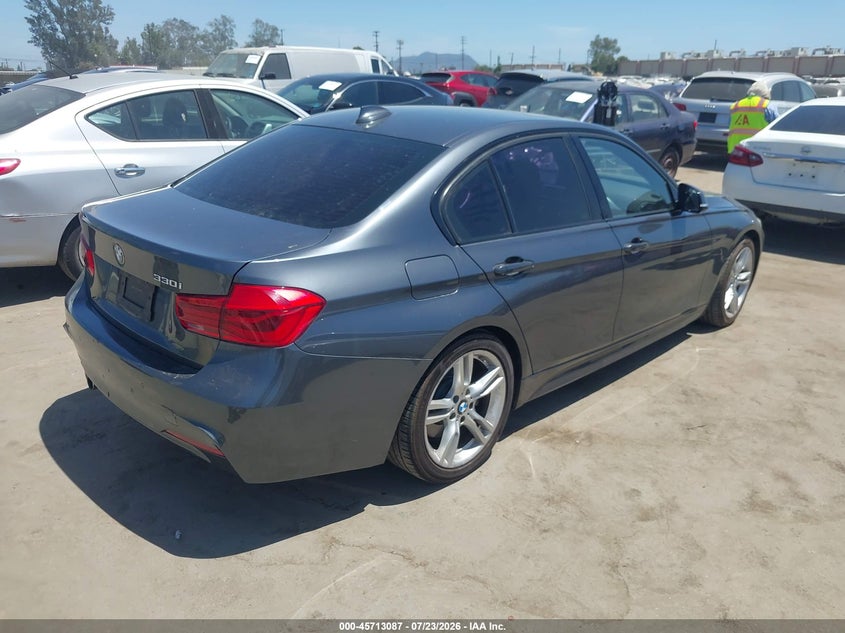 Vin: wba8b9g52jnu98710, lot: 46211743, bmw 330i 20184