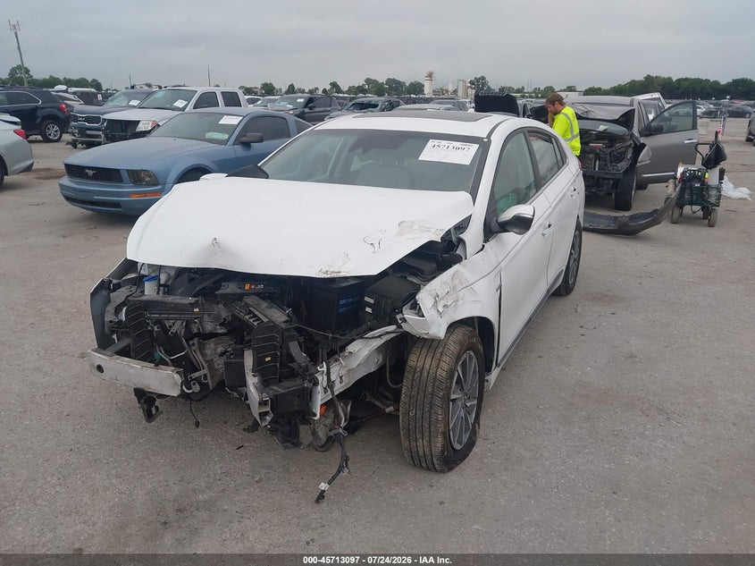 2020 HYUNDAI IONIQ ELECTRIC auction photo 2