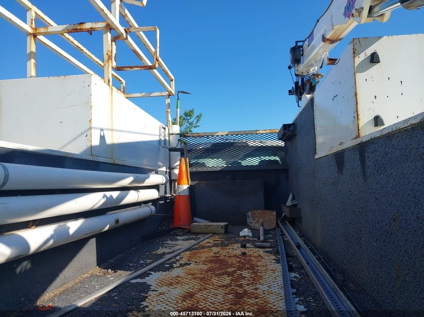 2019 FORD F-550 CHASSIS auction photo 6