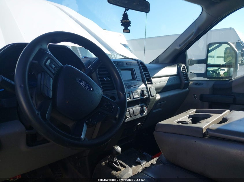 2019 FORD F-550 CHASSIS auction photo 7