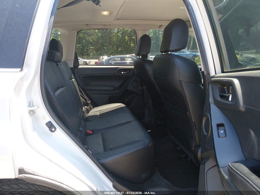2014 SUBARU FORESTER auction photo 8
