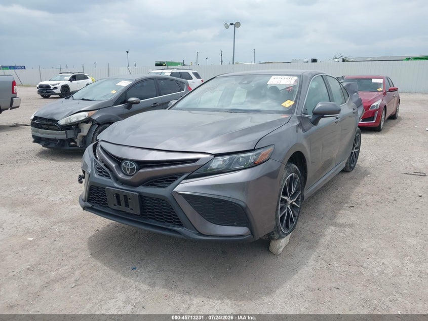 2023 Toyota Camry, Удар ззаду, IAAI, VIN 4T1G11AK2PU743971 — фото 2