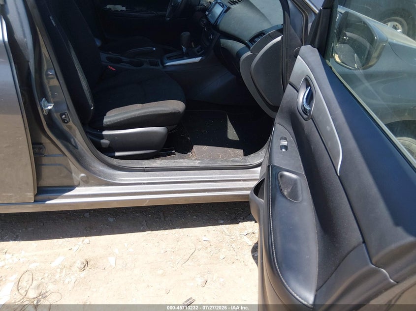 2019 NISSAN SENTRA auction photo 5