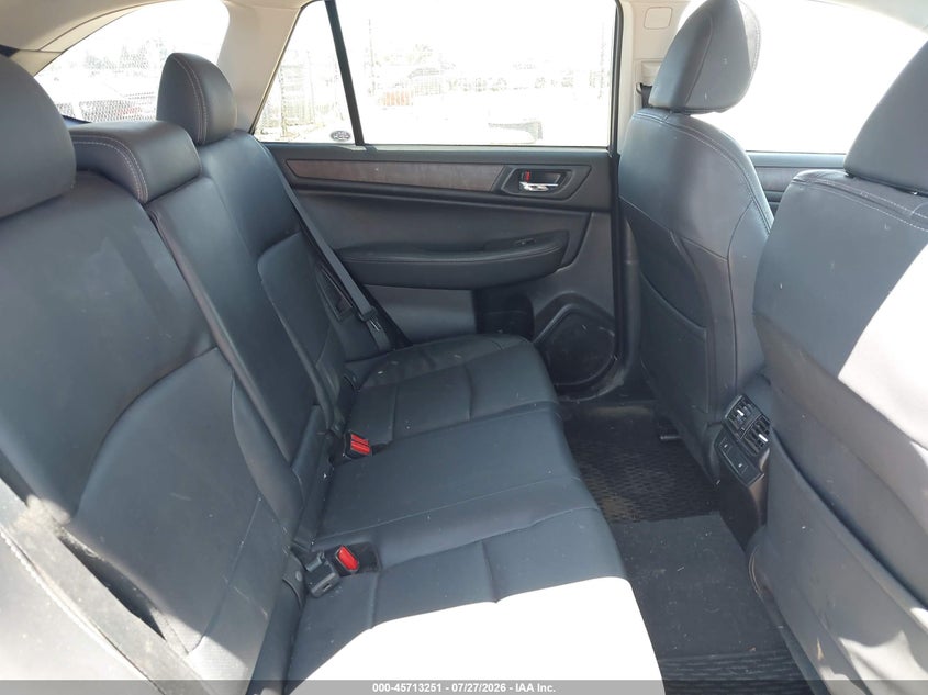 2017 SUBARU OUTBACK auction photo 8