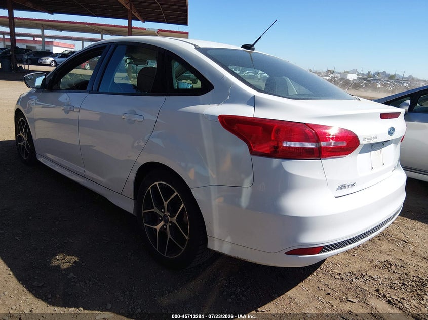 Vin: 1fadp3f22fl382603, lot: 46211940, ford focus se 20153