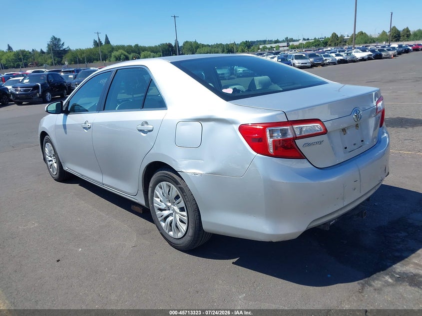 2013 TOYOTA CAMRY auction photo 3