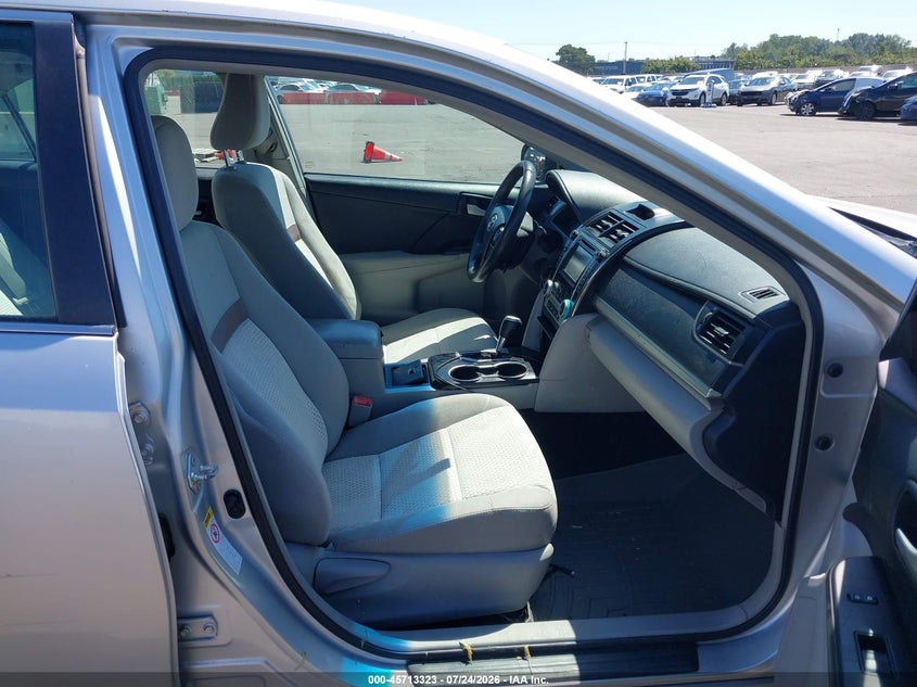 2013 TOYOTA CAMRY auction photo 5