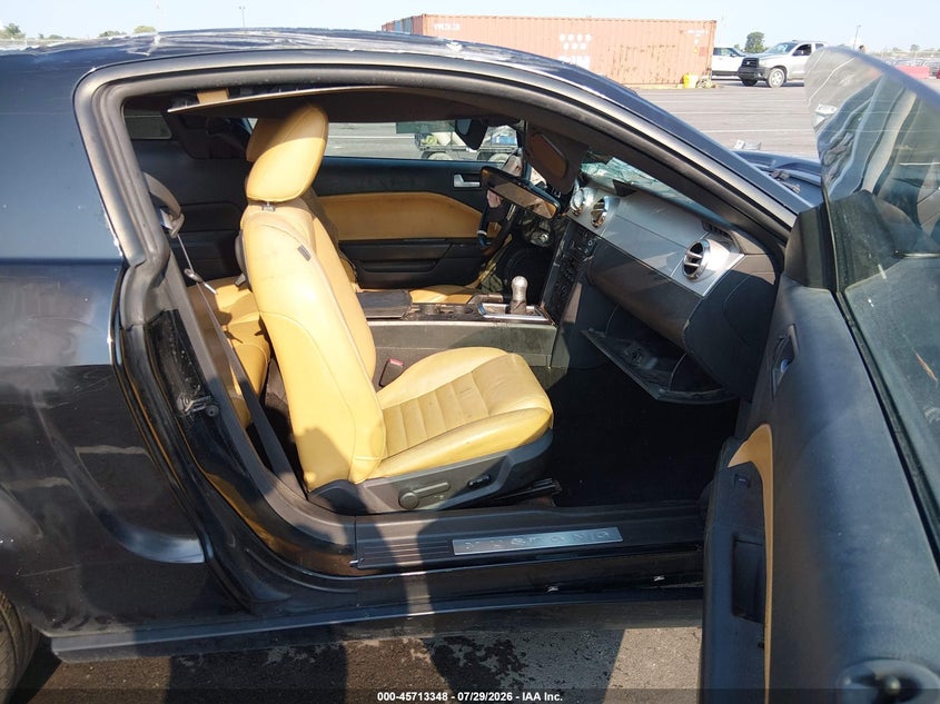 FORD MUSTANG 2009 VIN 1ZVHT82H495128315
