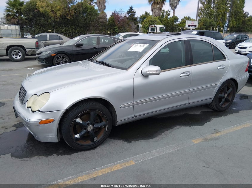 2002 MERCEDES-BENZ C 240 auction photo 2