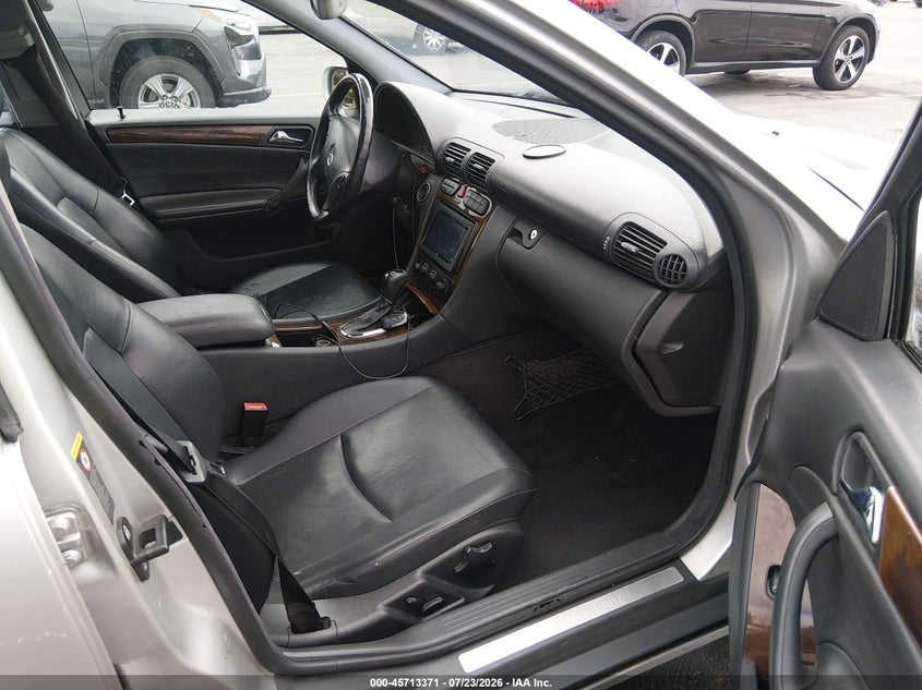 2002 MERCEDES-BENZ C 240 auction photo 5
