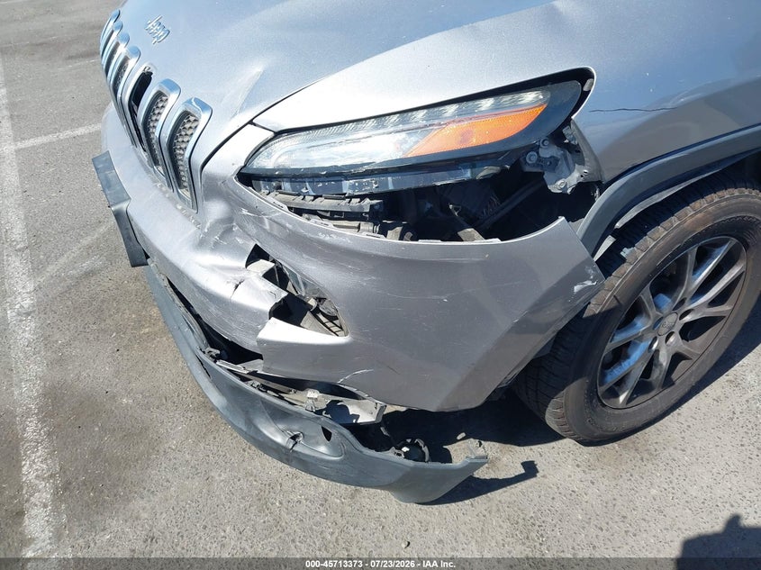 2014 JEEP CHEROKEE auction photo 6