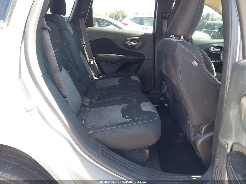 2014 JEEP CHEROKEE auction photo 8