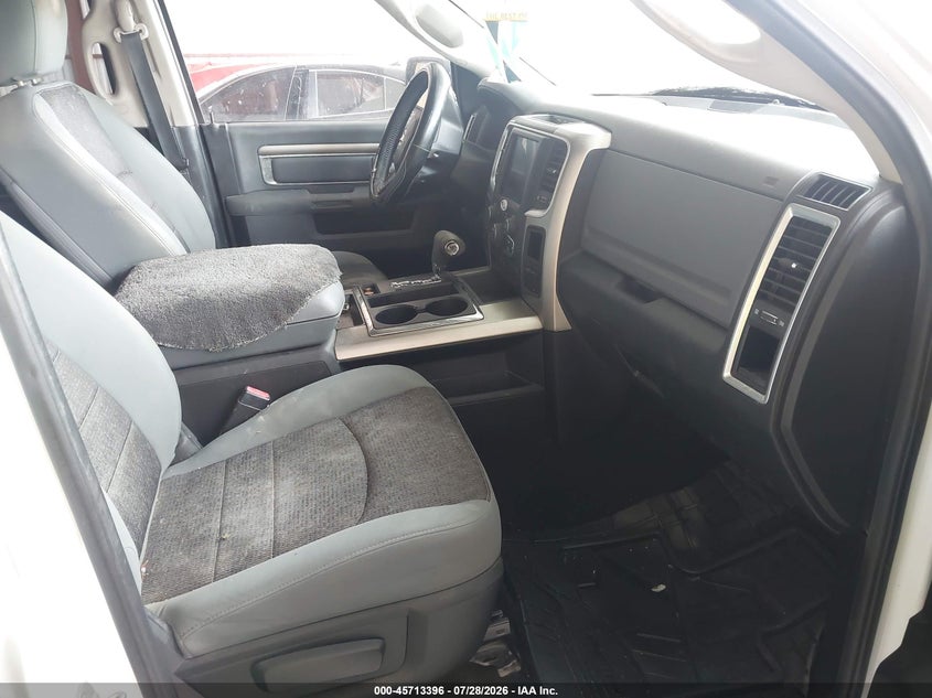 2013 RAM 1500 auction photo 5