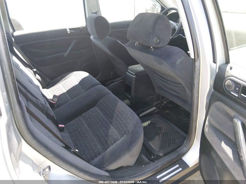 2003 VOLKSWAGEN PASSAT auction photo 8