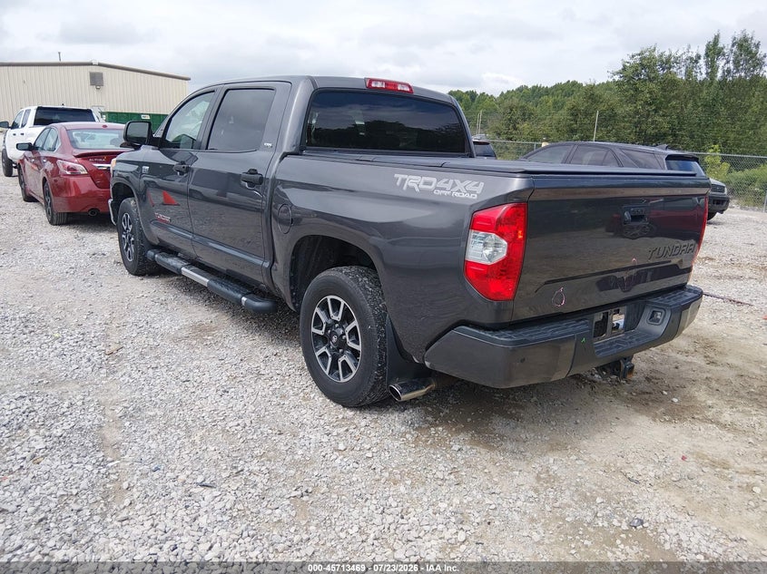Vin: 5tfdw5f13hx670805, lot: 46212125, toyota tundra sr5 5.7l v8 20173
