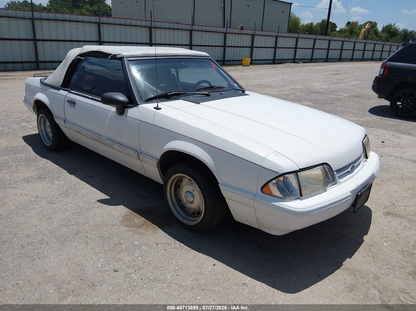 1993 FORD MUSTANG auction photo 1