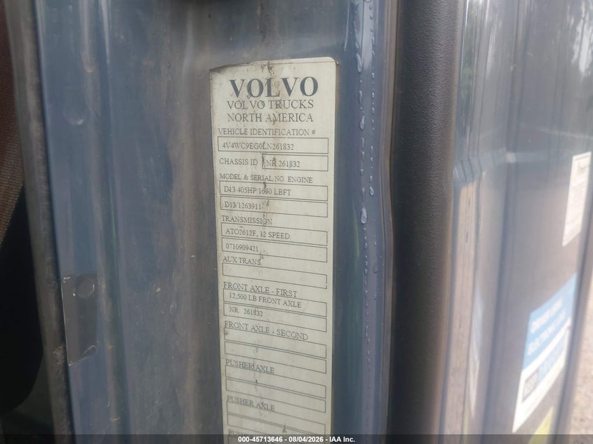 2020 VOLVO VNR auction photo 8