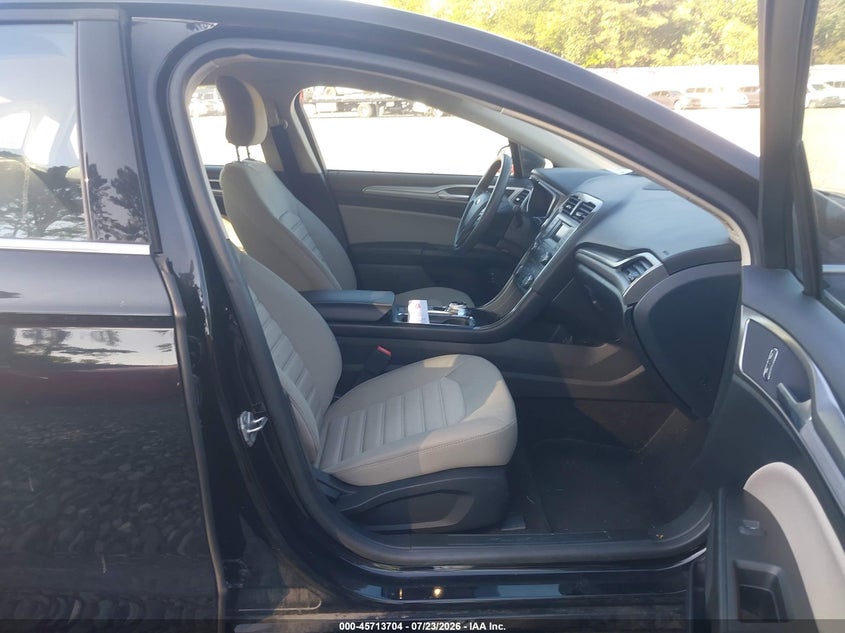 2018 FORD FUSION HYBRID auction photo 5
