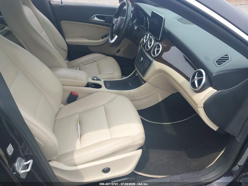 2015 MERCEDES-BENZ CLA 250 auction photo 5