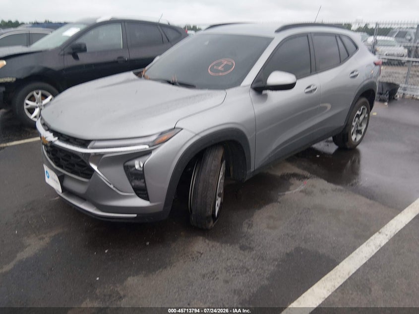 2025 CHEVROLET TRAX auction photo 2