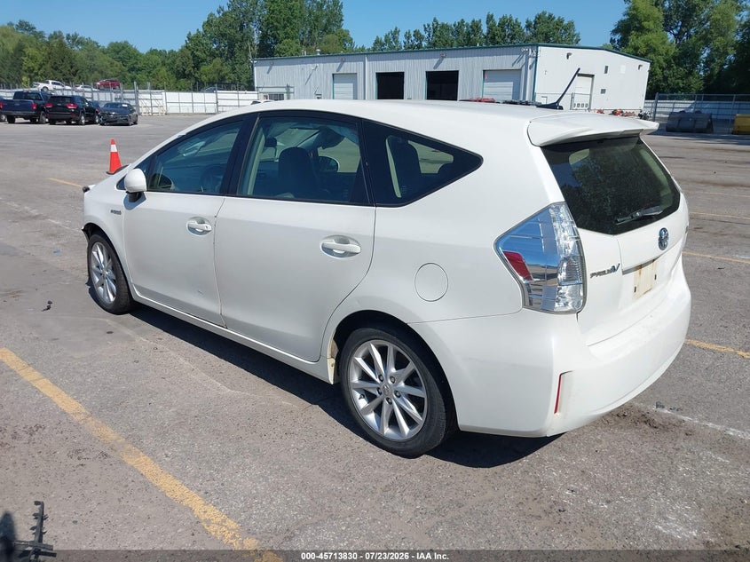 2013 TOYOTA PRIUS V auction photo 3