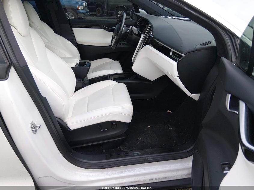 2017 TESLA MODEL X auction photo 5