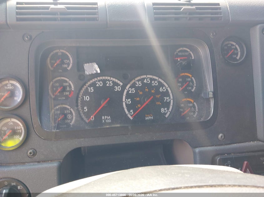 2016 FREIGHTLINER CASCADIA 113