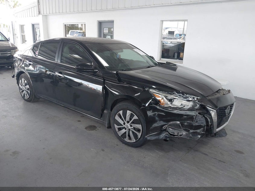 2020 NISSAN ALTIMA auction photo 1
