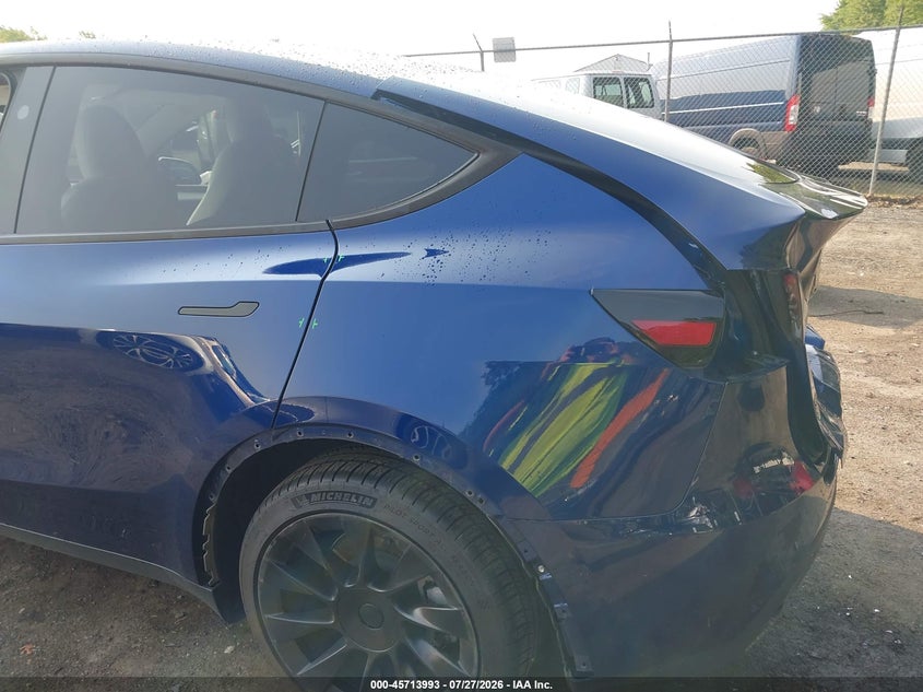 TESLA MODEL Y 2023 VIN 7SAYGDEE0PA174169