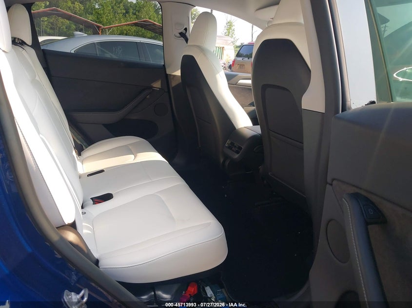 TESLA MODEL Y 2023 VIN 7SAYGDEE0PA174169