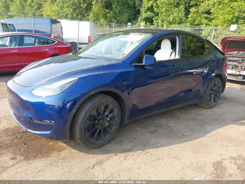 2023 TESLA MODEL Y auction photo 2