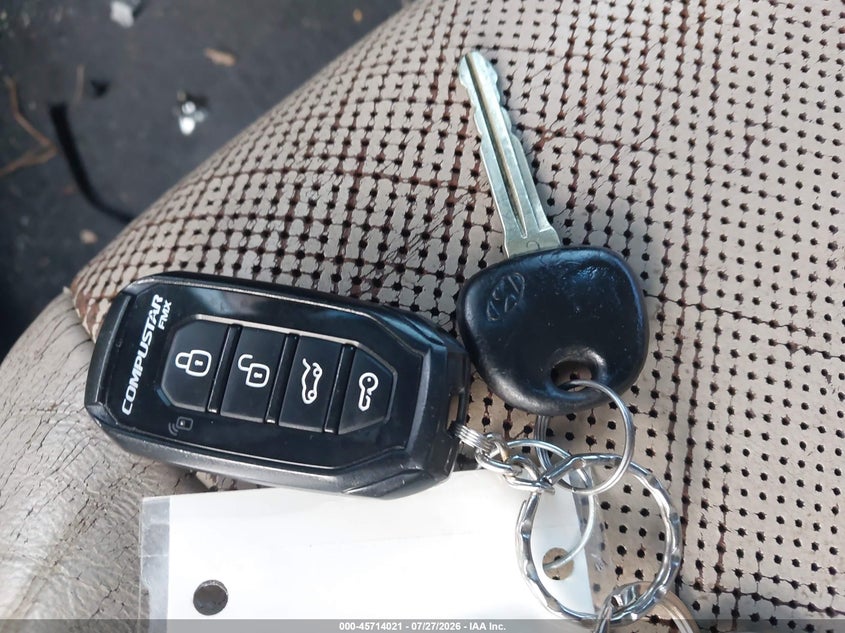 2015 HYUNDAI ELANTRA SEDAN 1.8L I-4 DOHC, VVT, 145HP
