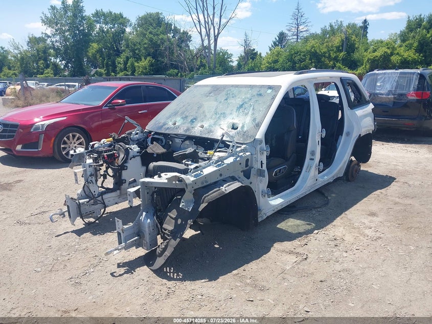 2022 JEEP GRAND CHEROKEE auction photo 2