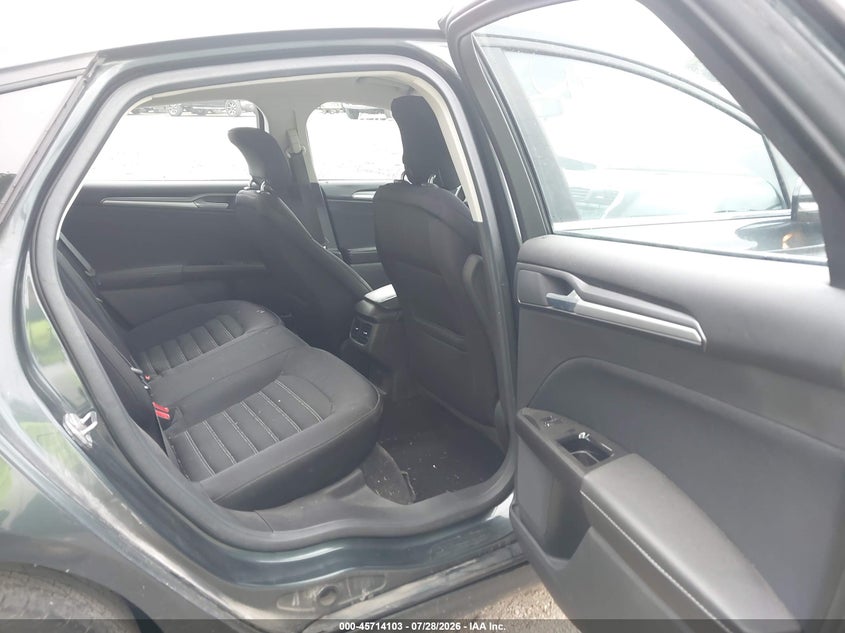2015 FORD FUSION auction photo 8