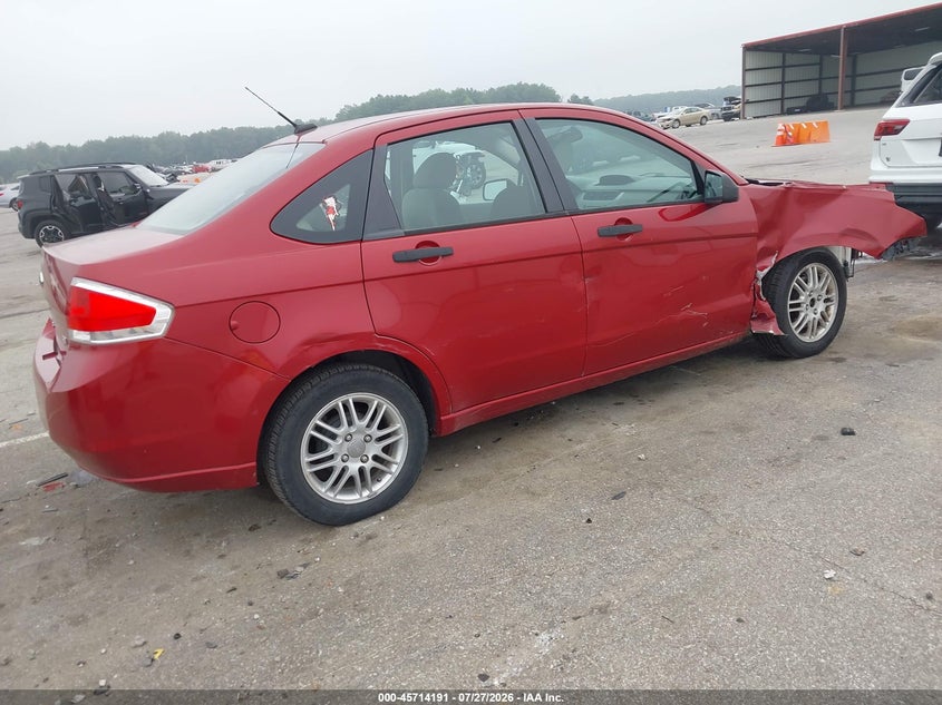 Vin: 1fahp3fn0aw209374, lot: 46212873, ford focus se 20104