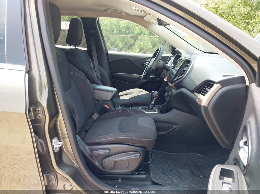 2015 JEEP CHEROKEE auction photo 5