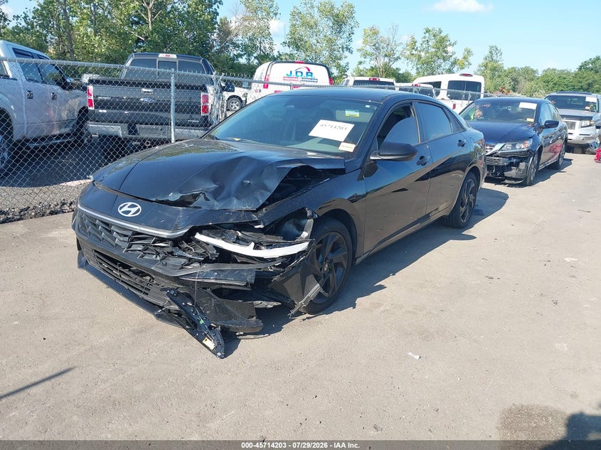 2026 HYUNDAI ELANTRA auction photo 2