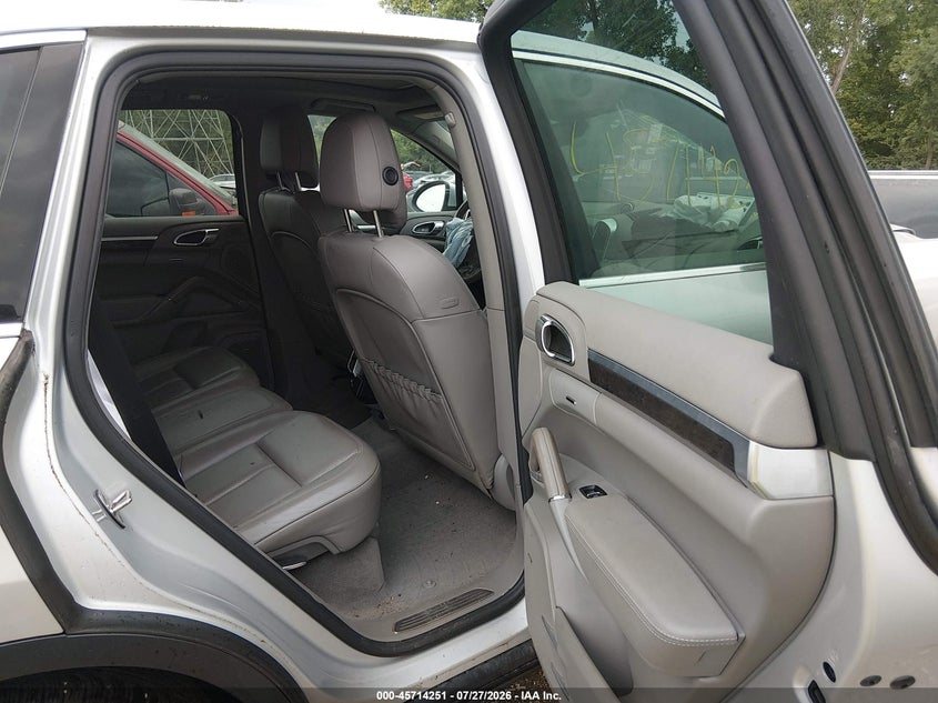 2012 PORSCHE CAYENNE auction photo 8