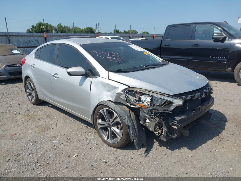 Vin: knafx4a86f5356110, lot: 46213053, kia forte ex 2015 img_1