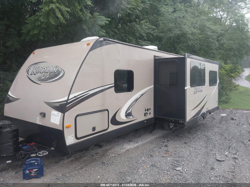 2013 DUTCHMEN KODIAK 263RLSL TRAVEL TRAILER auction photo 2