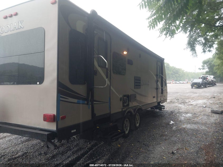 2013 DUTCHMEN KODIAK 263RLSL TRAVEL TRAILER auction photo 4