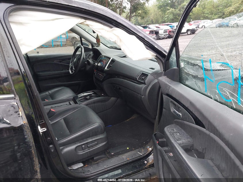 2017 HONDA PILOT auction photo 5