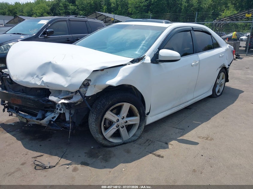 Vin: 4t1bf1fk9cu533379, lot: 46213194, toyota camry se 20122