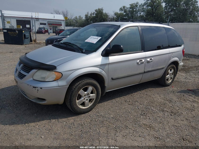 2005 DODGE CARAVAN auction photo 2