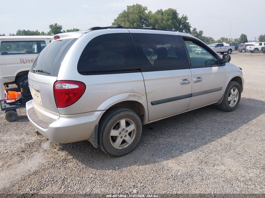 2005 DODGE CARAVAN auction photo 4
