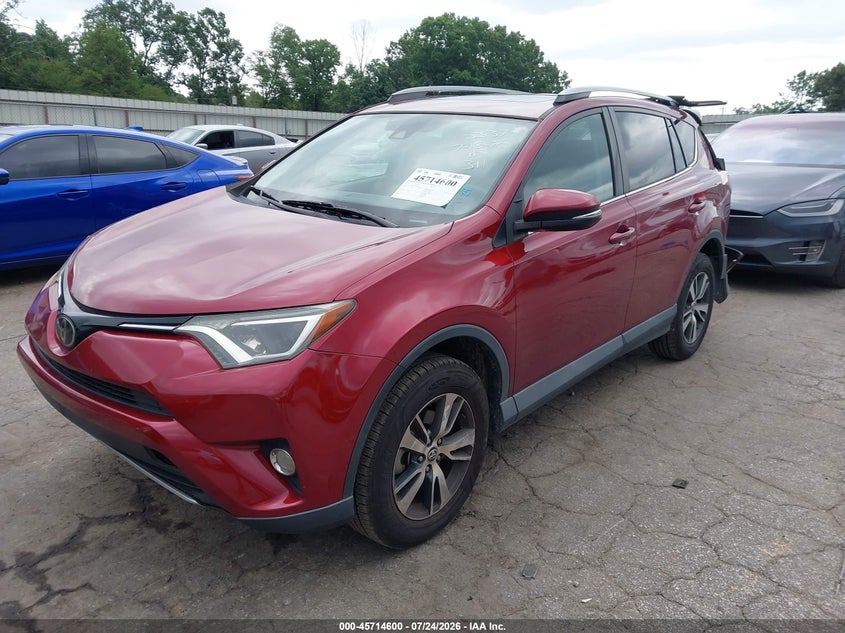 2018 TOYOTA RAV4 auction photo 2