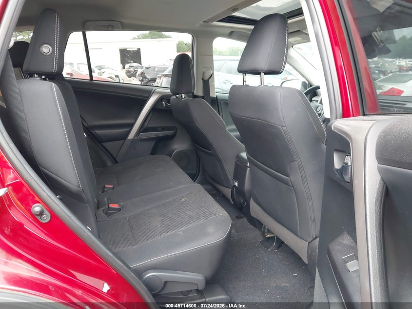 2018 TOYOTA RAV4 auction photo 8