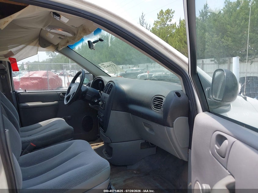 2005 DODGE CARAVAN auction photo 5