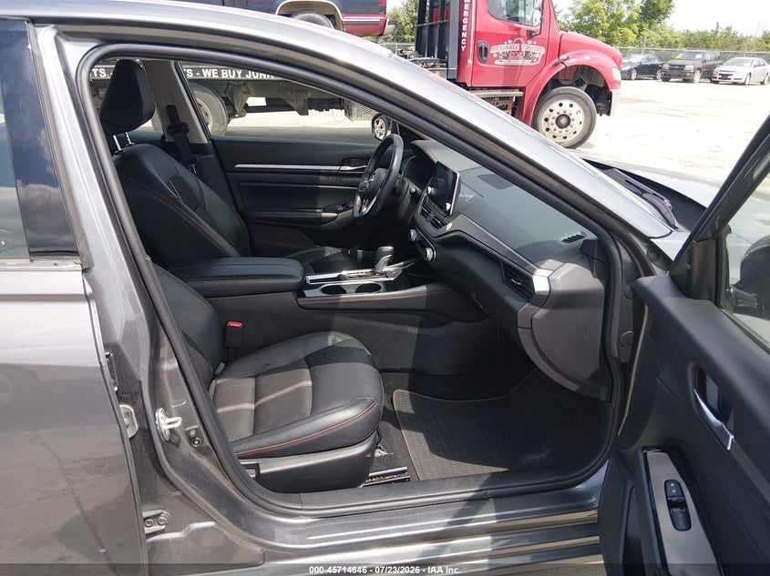 2025 NISSAN ALTIMA auction photo 5